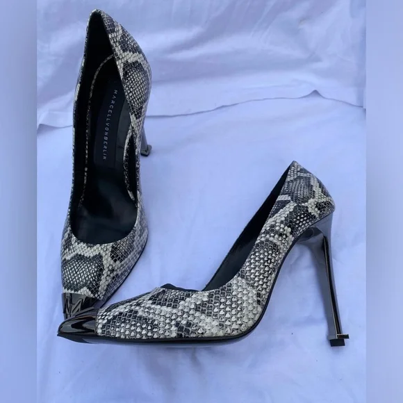 Marcell von Berlin Designer Snakeskin High Heels - Picture 2 of 6